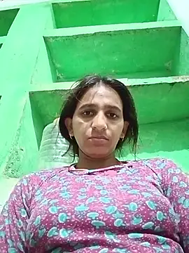 Baby  Shreya online show from 07/05/26, 09:22