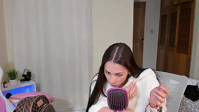 Snapshot of shanakendal2 chatting on 02/18/25, 08:14 shanakendal2 online show from 02/18/25, 08:14