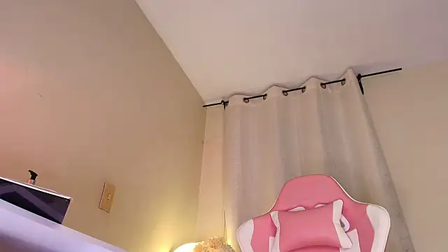 Snapshot of shanakendal2 chatting on 10/07/25, 11:40 shanakendal2 online show from 10/07/25, 11:40