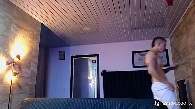 AsmodeoCox online show from 10/17/25, 02:15