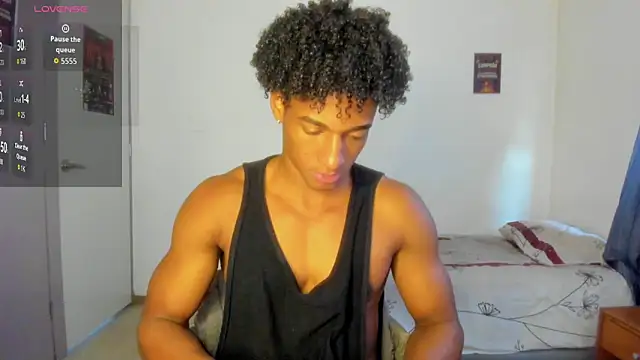 Snapshot of Malkongarcia chatting on 09/18/25, 02:08 Malkongarcia online show from 09/18/25, 02:08