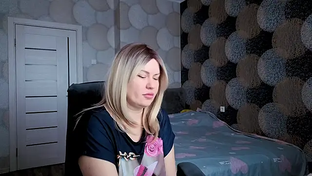 Snapshot of natusik chatting on 02/05/25, 08:32 natusik online show from 02/05/25, 08:32