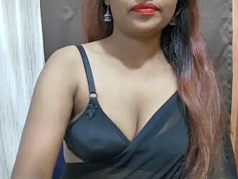 Snapshot of Mayra_baby chatting on 09/21/25, 10:06 Mayra baby online show from 09/21/25, 10:06