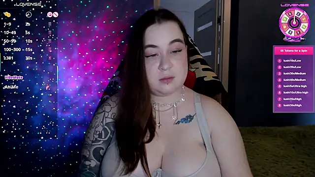 Snapshot of Valeri-Star chatting on 11/13/25, 10:36 Valeri-Star online show from 11/13/25, 10:36