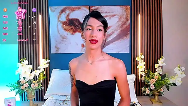 sofiaa grey  online show from 03/01/25, 12:56