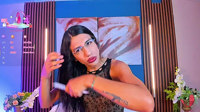 sofiaa grey  online show from 09/13/25, 01:11