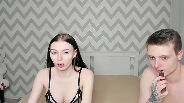 Snapshot of shaameless chatting on 01/15/25, 08:26 shaameless online show from 01/15/25, 08:26