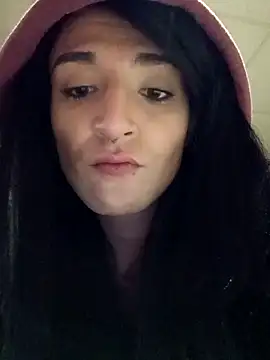 kylierae3133 online show from 11/04/25, 07:29