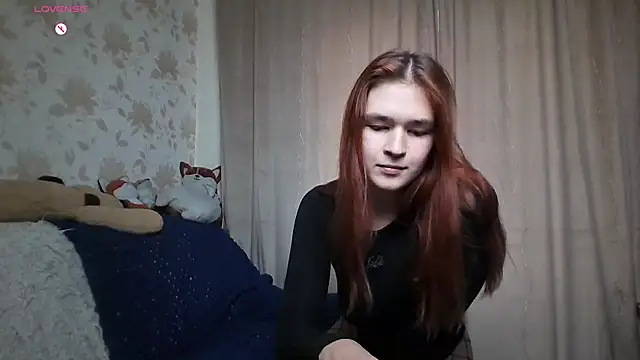 Snapshot of MargoFoxy chatting on 10/06/25, 12:24 MargoFoxy online show from 10/06/25, 12:24