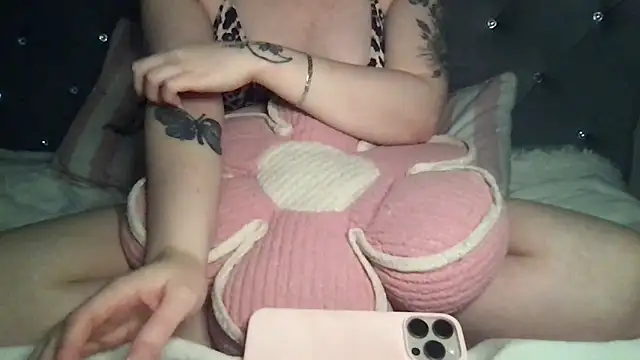 femmefatalebabe online show from 03/23/26, 02:48