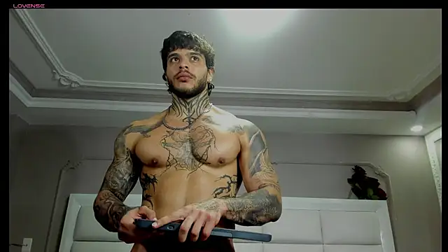 Snapshot of ray_coopers chatting on 11/15/25, 03:15 ray coopers online show from 11/15/25, 03:15