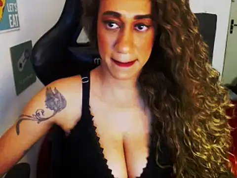 Snapshot of gauchinhaG chatting on 12/02/24, 02:19 gauchinhaG online show from 12/02/24, 02:19