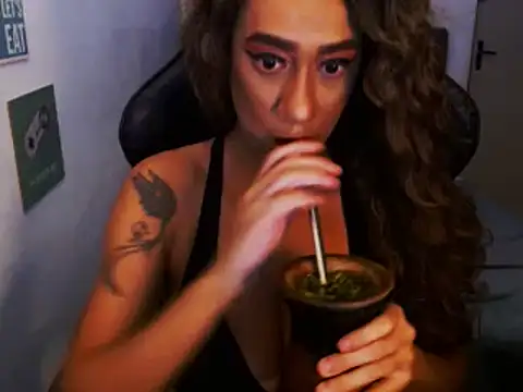 Snapshot of gauchinhaG chatting on 01/12/25, 07:10 gauchinhaG online show from 01/12/25, 07:10