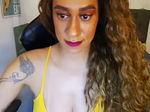 Snapshot of gauchinhaG chatting on 02/14/25, 10:25 gauchinhaG online show from 02/14/25, 10:25