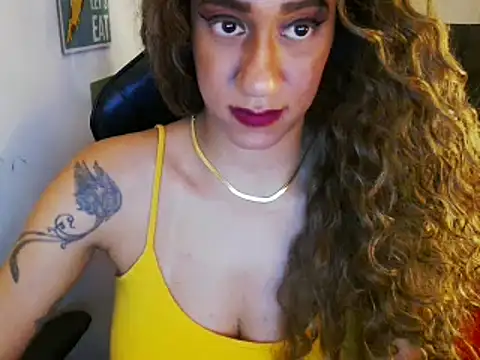 Snapshot of gauchinhaG chatting on 02/25/25, 10:29 gauchinhaG online show from 02/25/25, 10:29