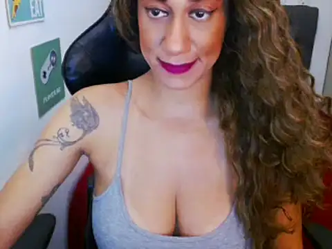 Snapshot of gauchinhaG chatting on 02/26/25, 04:35 gauchinhaG online show from 02/26/25, 04:35