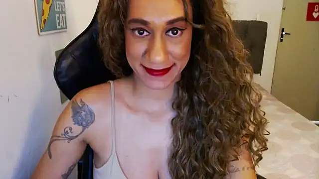 Snapshot of gauchinhaG chatting on 03/12/25, 06:44 gauchinhaG online show from 03/12/25, 06:44