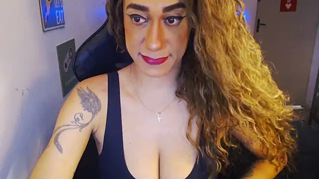 Snapshot of gauchinhaG chatting on 09/12/25, 01:11 gauchinhaG online show from 09/12/25, 01:11