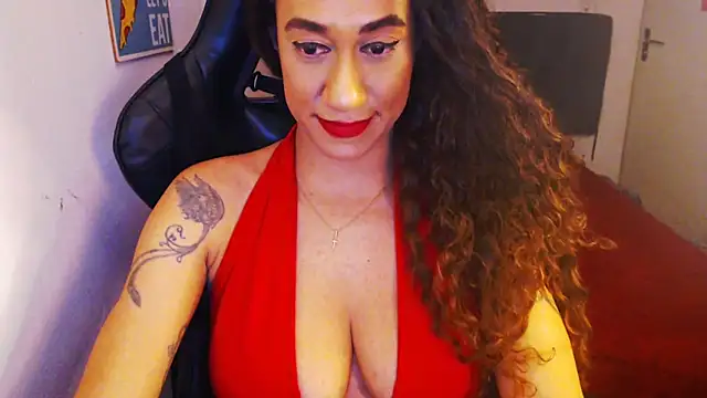 Snapshot of gauchinhaG chatting on 10/15/25, 04:51 gauchinhaG online show from 10/15/25, 04:51