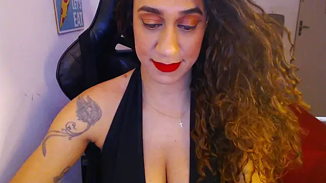 Snapshot of gauchinhaG chatting on 11/24/25, 02:28 gauchinhaG online show from 11/24/25, 02:28