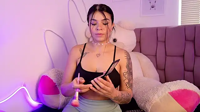 SophiaKarson online show from 11/23/25, 07:35