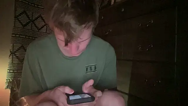 Snapshot of Mikeswanston chatting on 02/08/26, 02:53 Mikeswanston online show from 02/08/26, 02:53