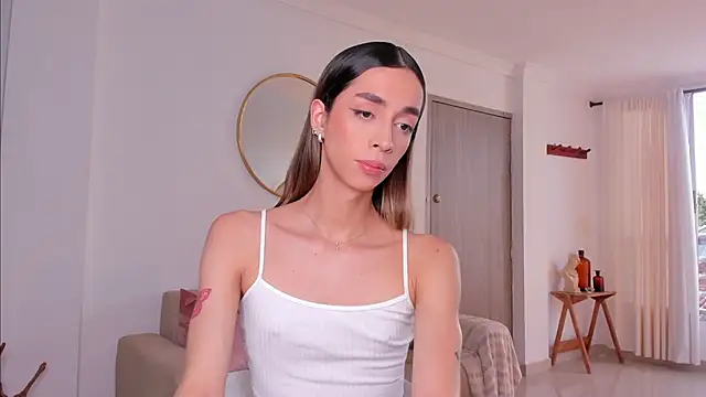 Snapshot of Emmavr chatting on 02/13/25, 08:45 Emmavr online show from 02/13/25, 08:45