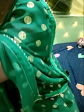 Snapshot of NEHA-DESHI chatting on 01/28/25, 05:35 NEHA-DESHI online show from 01/28/25, 05:35