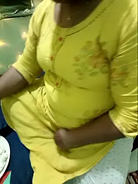 Snapshot of NEHA-DESHI chatting on 01/31/25, 07:18 NEHA-DESHI online show from 01/31/25, 07:18