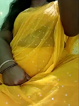 Snapshot of NEHA-DESHI chatting on 03/11/25, 07:03 NEHA-DESHI online show from 03/11/25, 07:03