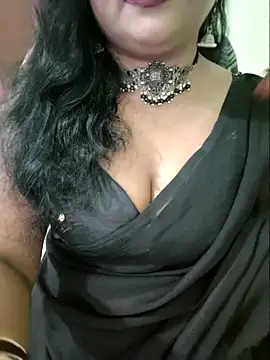 Snapshot of NEHA-DESHI chatting on 11/03/25, 08:32 NEHA-DESHI online show from 11/03/25, 08:32