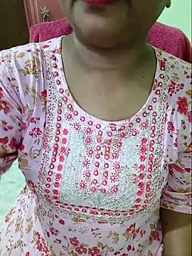 Snapshot of NEHA-DESHI chatting on 11/04/25, 09:36 NEHA-DESHI online show from 11/04/25, 09:36