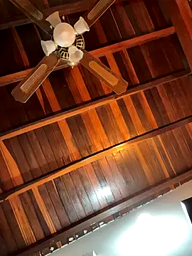 Snapshot of tom_thick chatting on 11/29/25, 10:57 tom thick online show from 11/29/25, 10:57