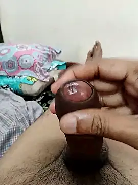 Snapshot of AUNTY1984 chatting on 09/11/25, 06:02 AUNTY1984 online show from 09/11/25, 06:02