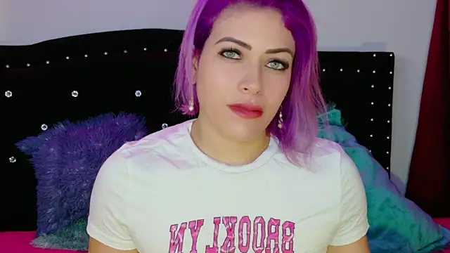 Natalia Montoya online show from 05/04/26, 12:39