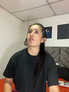 AnithaFigueroa1 online show from 12/18/24, 11:51