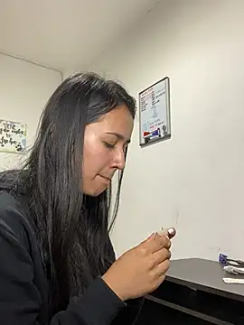 AnithaFigueroa1 online show from 01/25/25, 01:21