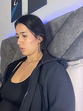 AnithaFigueroa1 online show from 03/11/25, 11:26