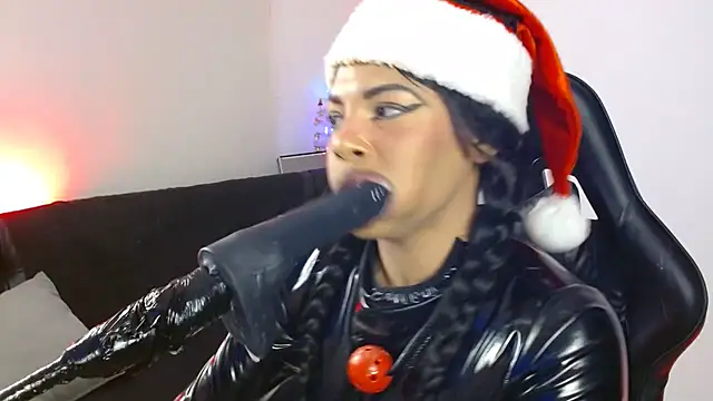 Snapshot of Anabel693 chatting on 12/17/24, 10:23 Anabel693 online show from 12/17/24, 10:23