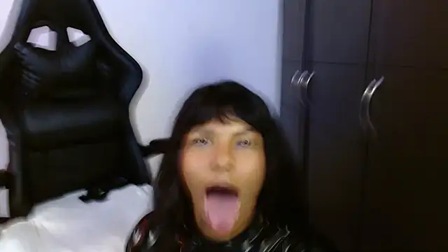 Snapshot of Anabel693 chatting on 02/22/25, 10:29 Anabel693 online show from 02/22/25, 10:29