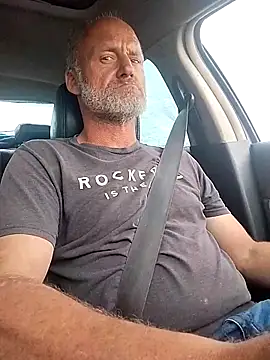 Snapshot of FloppyPickle4u chatting on 02/19/25, 11:57 FloppyPickle4u online show from 02/19/25, 11:57