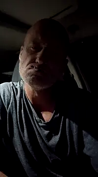 Snapshot of FloppyPickle4u chatting on 03/02/25, 12:31 FloppyPickle4u online show from 03/02/25, 12:31