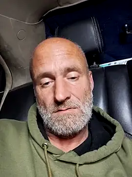 Snapshot of FloppyPickle4u chatting on 03/15/25, 10:24 FloppyPickle4u online show from 03/15/25, 10:24