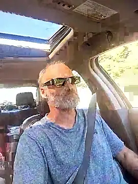 Snapshot of FloppyPickle4u chatting on 09/15/25, 06:30 FloppyPickle4u online show from 09/15/25, 06:30