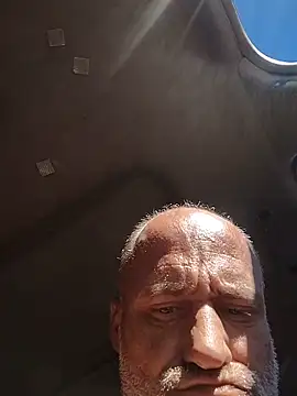 Snapshot of FloppyPickle4u chatting on 12/01/25, 08:36 FloppyPickle4u online show from 12/01/25, 08:36