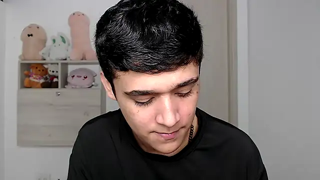 kaiine190 online show from 12/22/25, 09:39