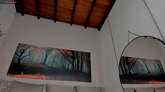 Snapshot of LunaRuso chatting on 02/23/25, 02:18 LunaRuso online show from 02/23/25, 02:18