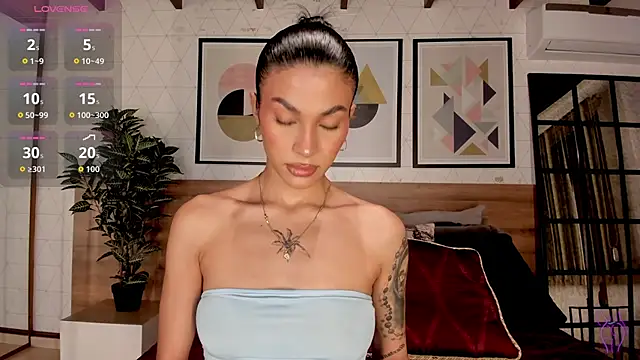 Snapshot of LunaRuso chatting on 10/08/25, 07:55 LunaRuso online show from 10/08/25, 07:55