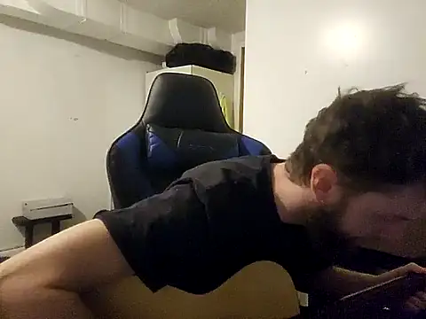 Talenjames4 online show from 12/17/25, 02:06