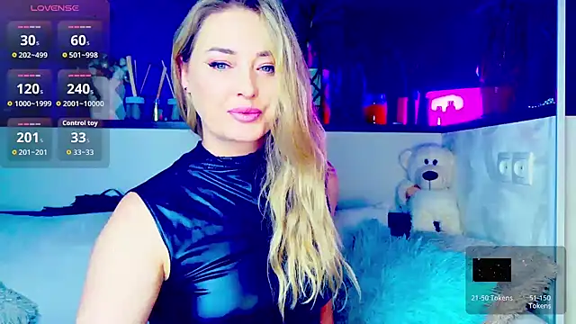 Snapshot of _JuliaSpace_ chatting on 02/03/26, 06:24 JuliaSpace online show from 02/03/26, 06:24